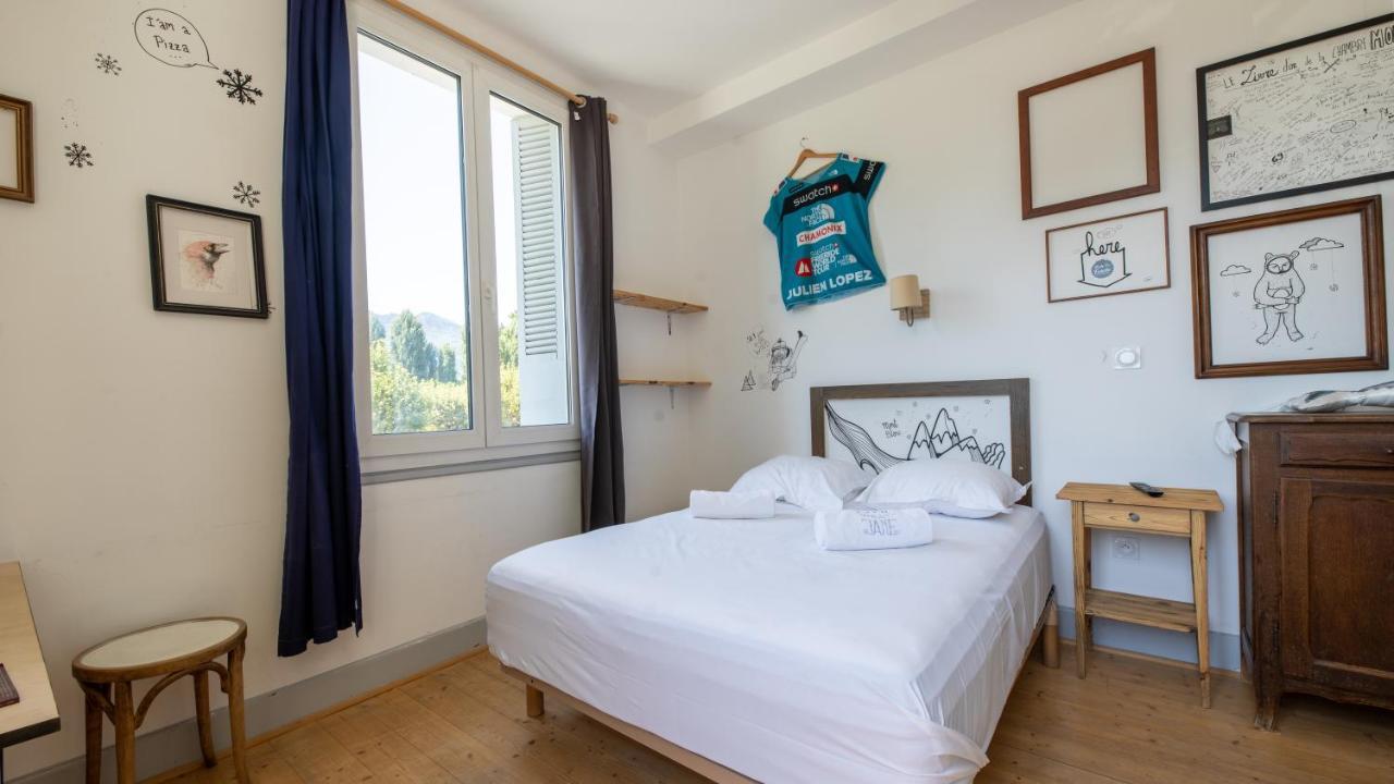 Mamie Jane Co-Munity Hotel Aix-les-Bains Exterior photo